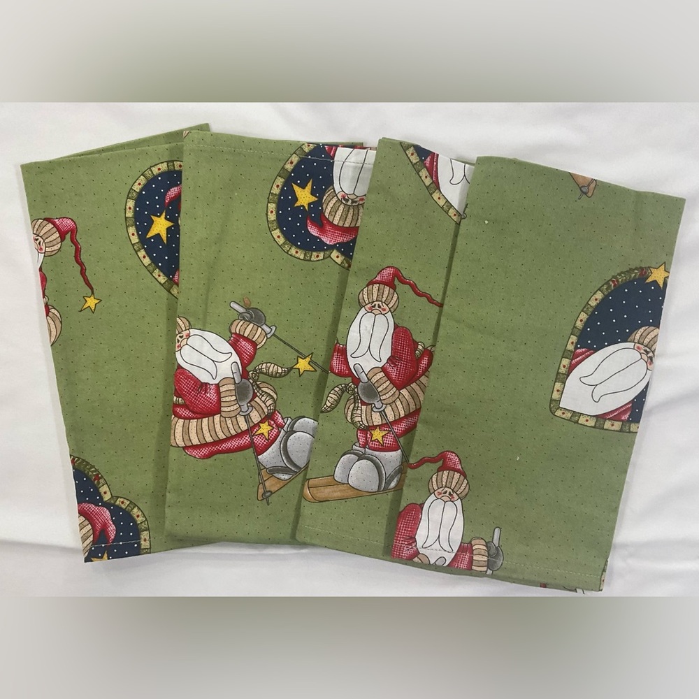 Christmas Skiing Santa Cloth Napkins Christmas Tablescape Set Of 4